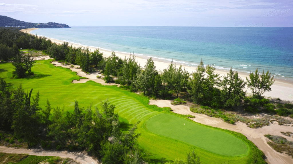 Fly South to Da Nang